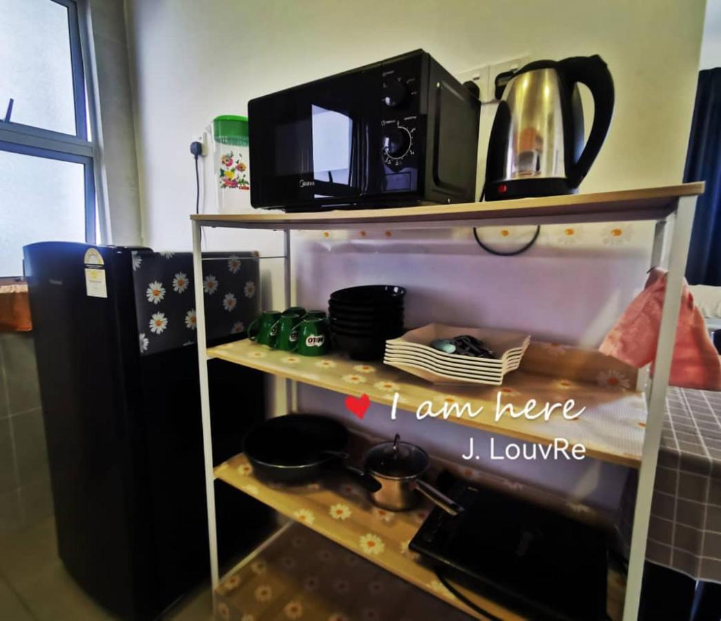 Studio Apartment Pasar Malam J.Louvre Tanah Rata Exterior photo